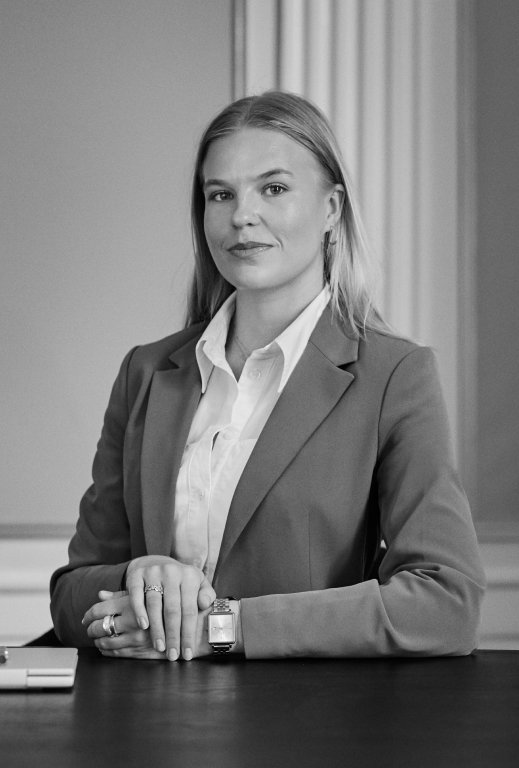Caroline Bach